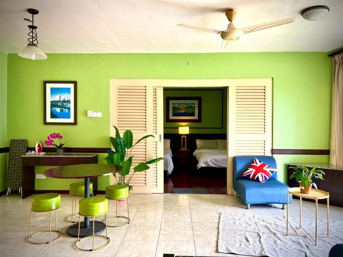 Appartement Dsavoy Afamosa Melaka Extérieur photo